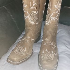 Womens boots